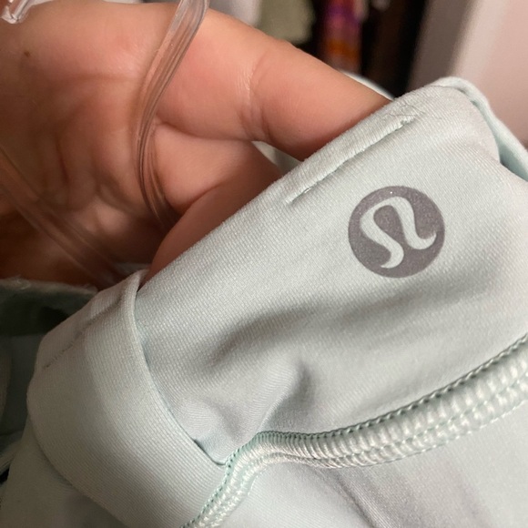 Lululemon Play Condition Workout Top - Picture 4 of 4